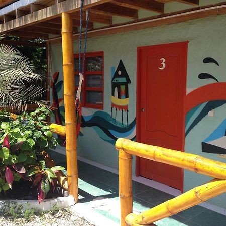 Pop House Otel Montañita Dış mekan fotoğraf