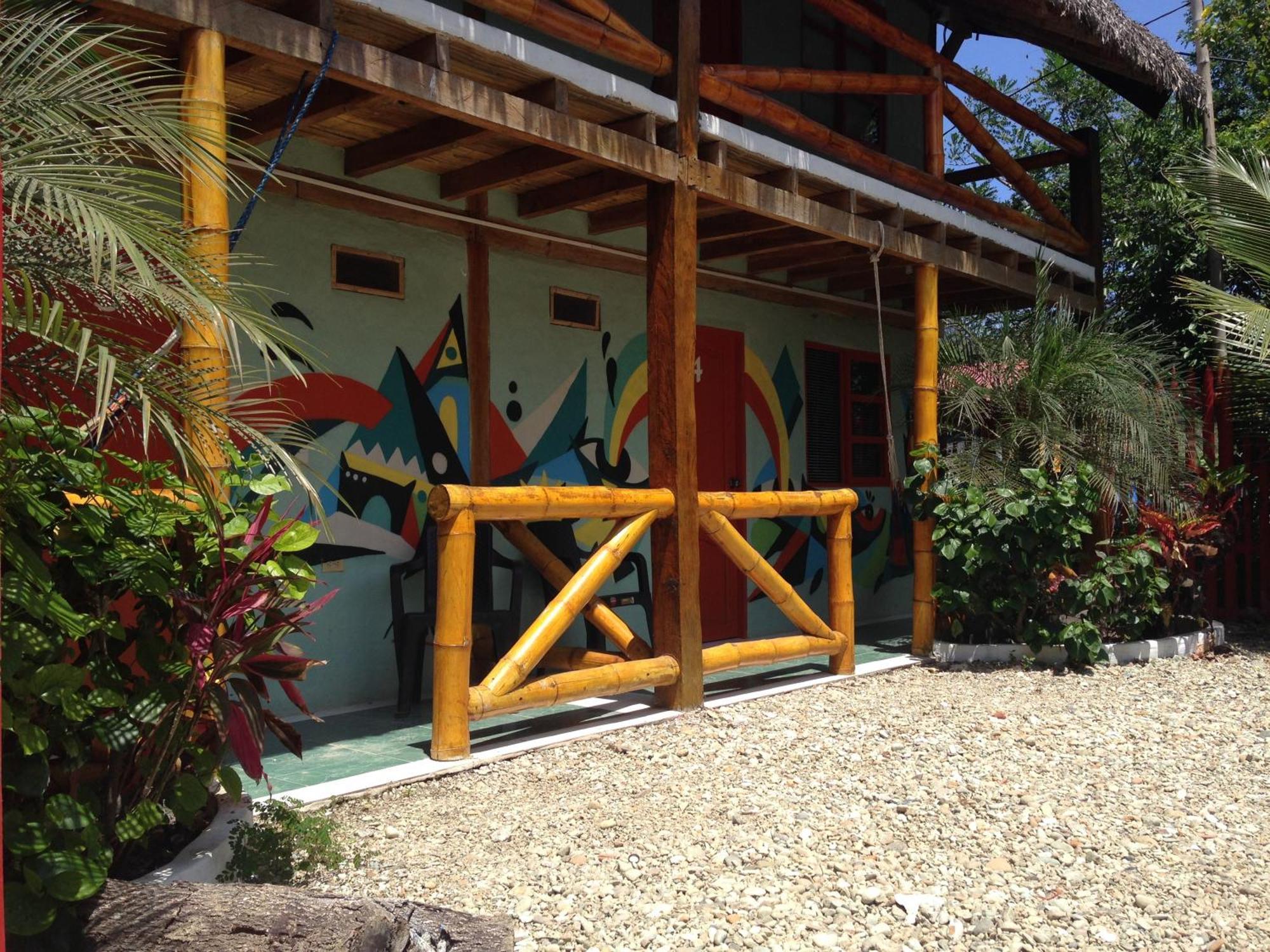 Pop House Otel Montañita Dış mekan fotoğraf